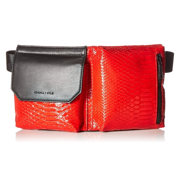 Kendall & Kylie Handbags - NWOT Kendall and Kylie waist bag